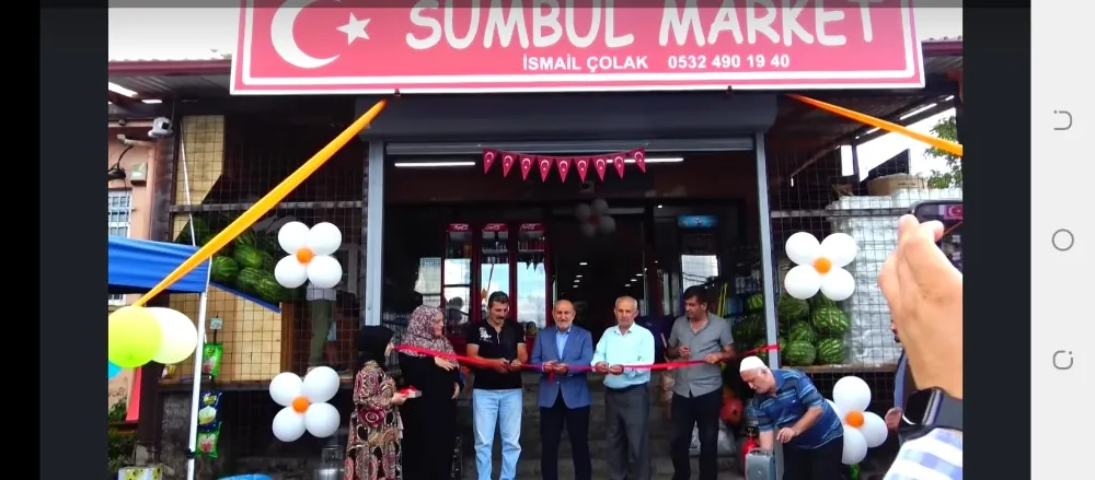 Halkın adamı halkın marketini açtı