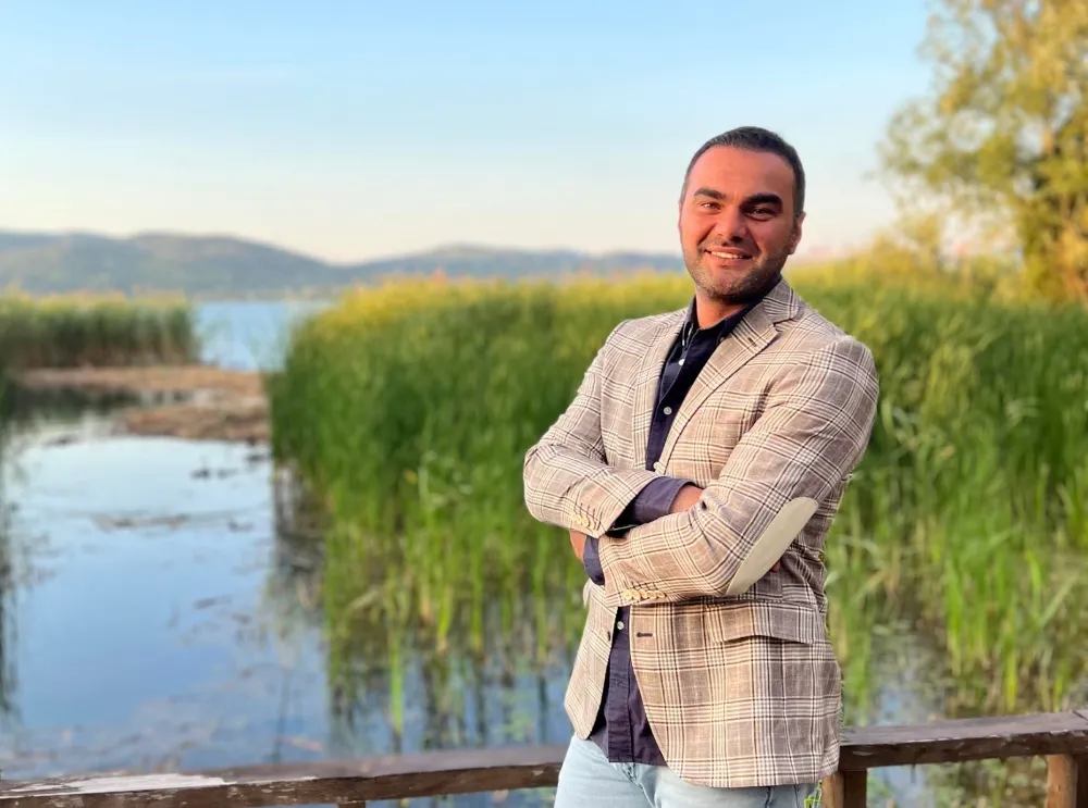 “Önemli olan birlikte üzüm yiyebilmek olmalı bağcıyı dövmek değil” Fatih Enes İlkay